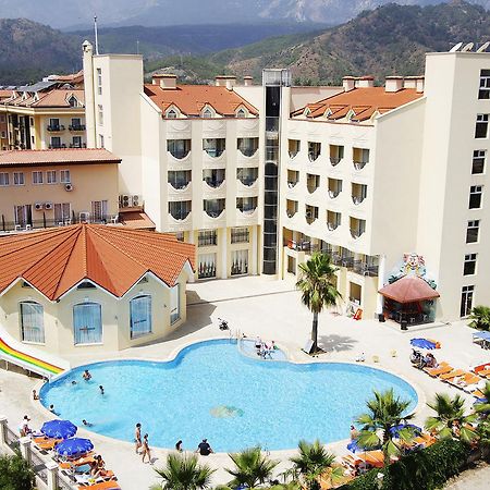 Larissa Inn เบลดิบี ภายนอก รูปภาพ