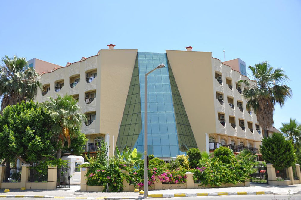 Larissa Inn เบลดิบี ภายนอก รูปภาพ